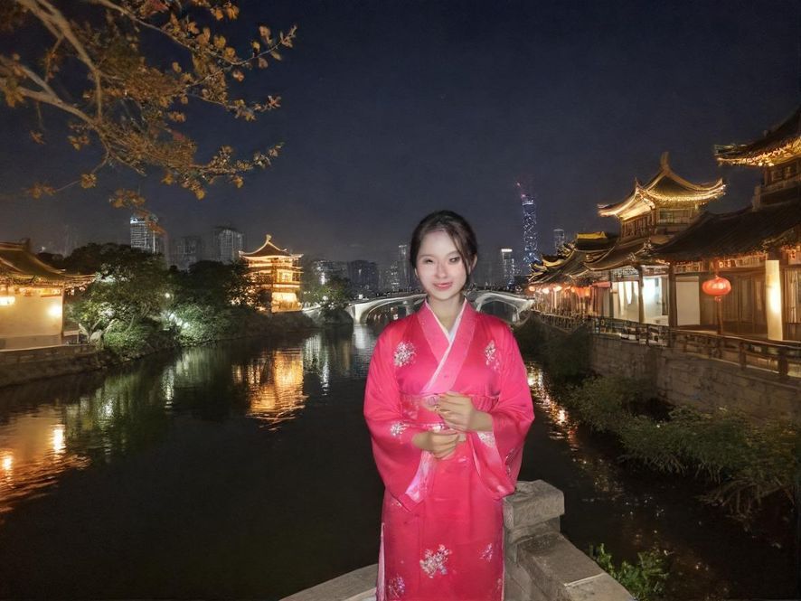 城市夜景娱乐街区