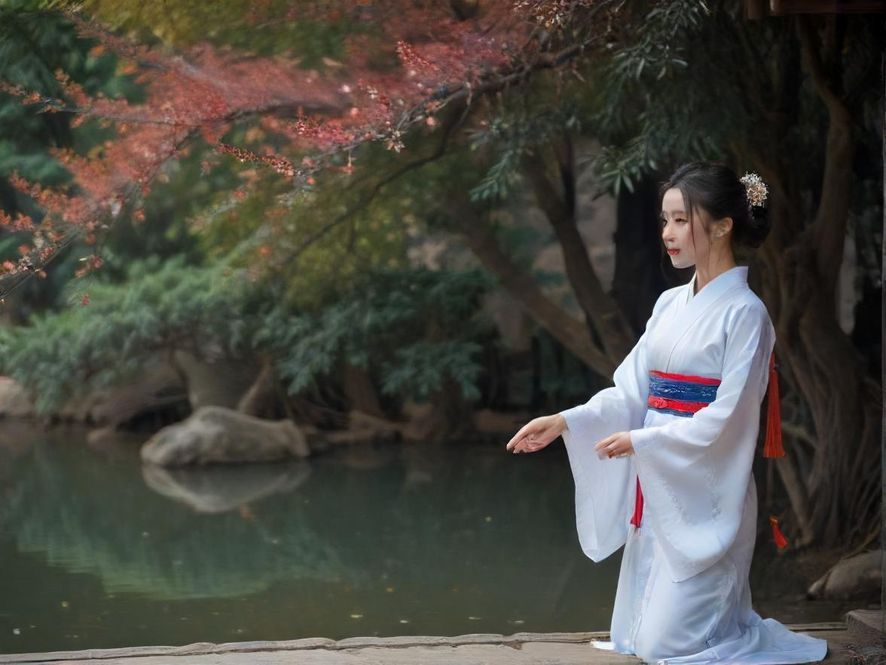 一间温馨舒适的按摩房,柔和的灯光营造出放松氛围,专业的按摩床和整洁的环境,让人倍感安心与舒适。